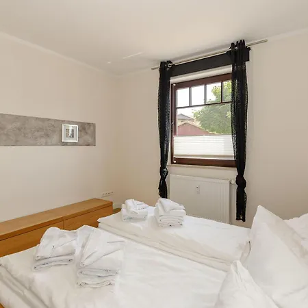 9989-urlaubstraeume-am-meer-we-2-1 Apartmán *